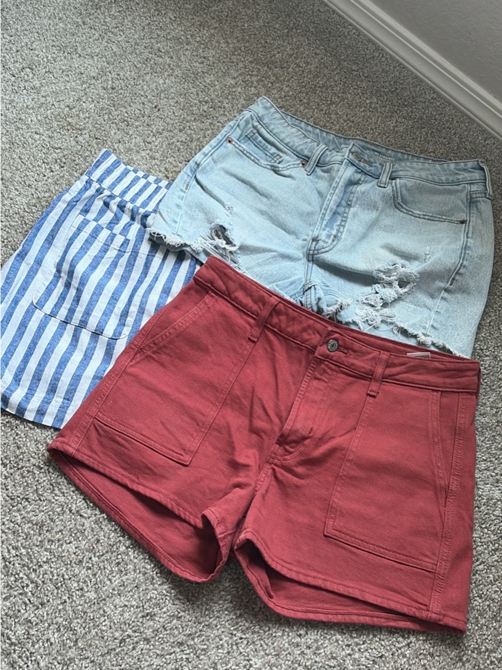 Old Navy Women's Red Front-Pocket Jean Shorts